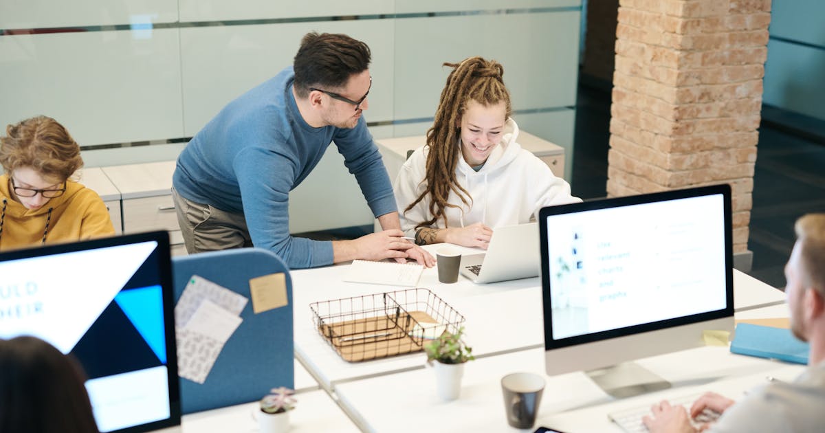 Comparison of ticket-based customer service versus relationship-based client operations management